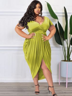 Plus Size Solid Color Deep V Plunge P...