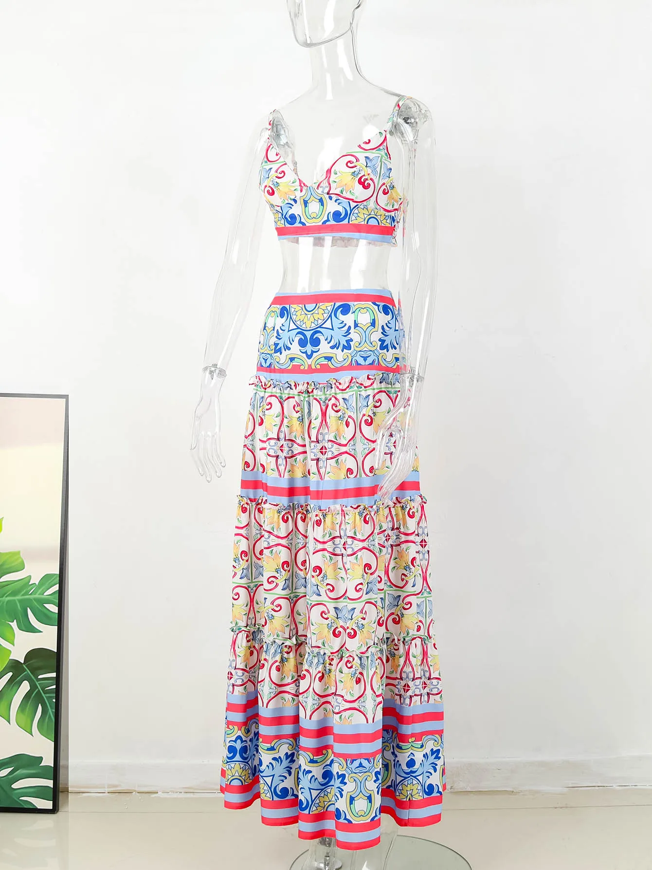 2024 New Women’s Two-Piece Skirt Suit – Straps Tube Top & Sweet Printed Skirt, Chic Beach Dance Robe