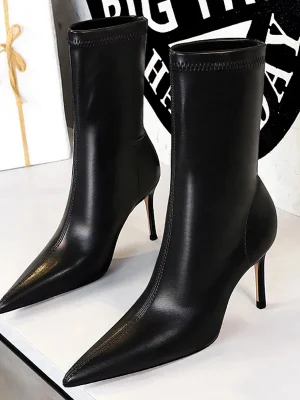 2024 Leather Mid-Calf Boots – Point...