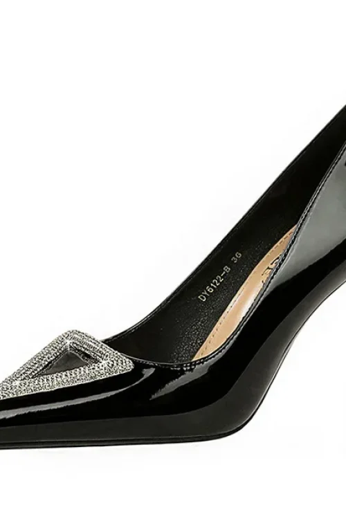 Triangle Metal Buckle Pumps – Rhine...