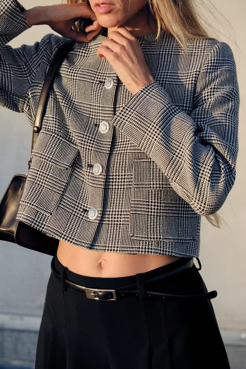 Trendy Short Houndstooth Blazer