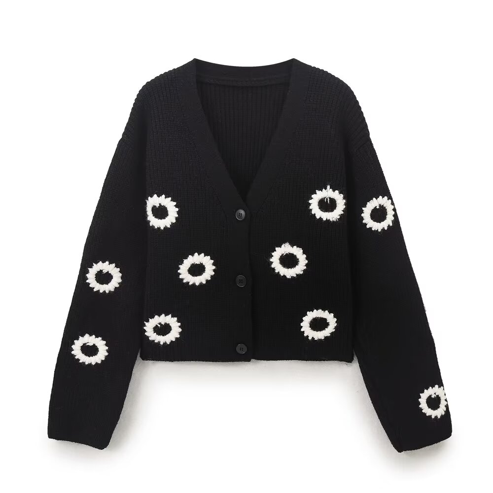 Embroidered V-Neck Knitted Jacket